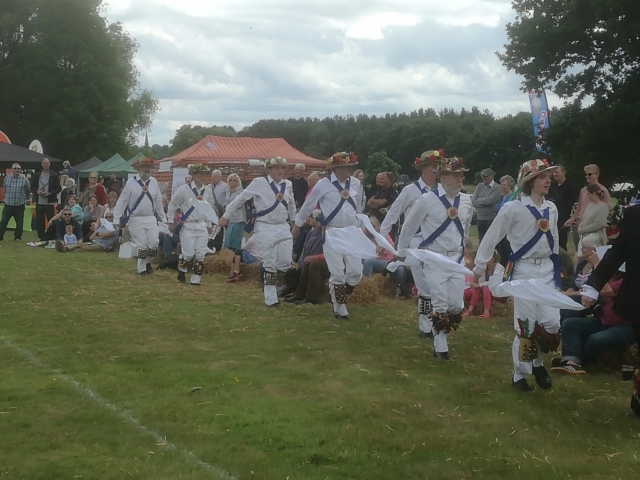 Headington Morris Off at Thorpe Hall