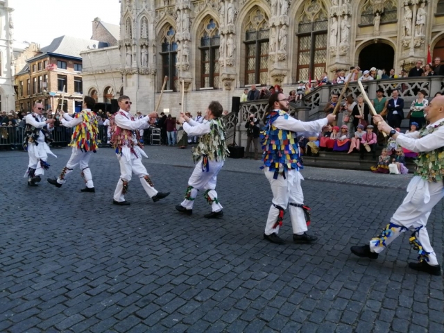 Dancing at by the Town Hall - Leuven - Paasfeesten